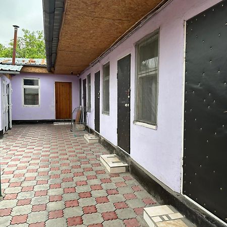 Dos Guesthouse บิชเคก ภายนอก รูปภาพ