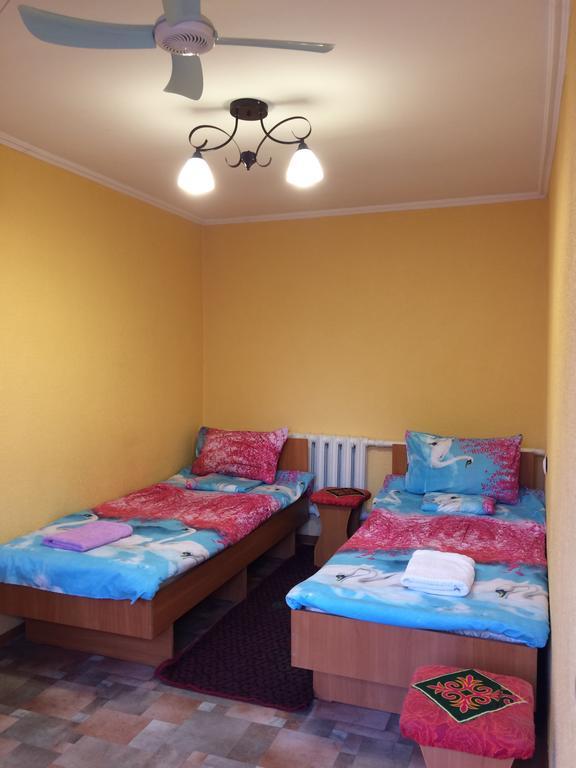 Dos Guesthouse บิชเคก ภายนอก รูปภาพ