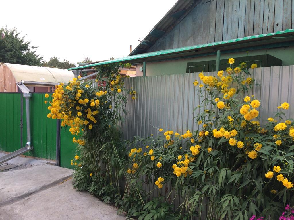 Dos Guesthouse บิชเคก ภายนอก รูปภาพ